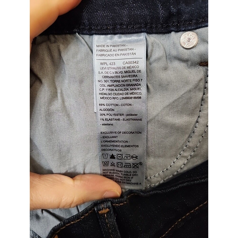 Levi Strauss Signature Bermuda Shorts Womens 16W Blue Dark Wash Cuffed NEW - Picture 10 of 12